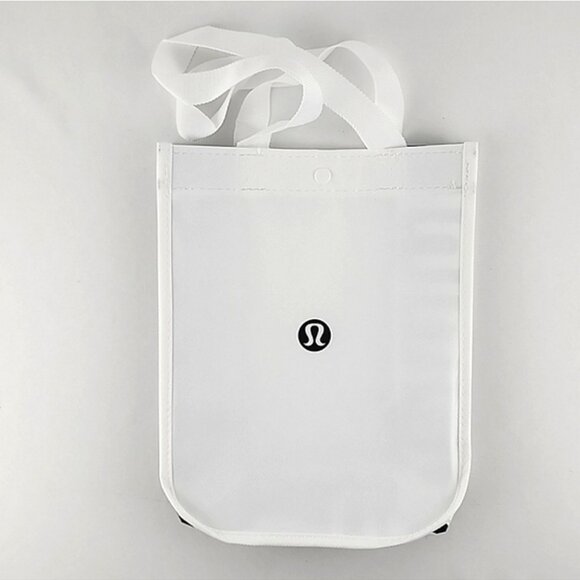 Lululemon 4 Carryall Totes 1 Red Large & 3 Small Red Black White - Picture 4 of 16